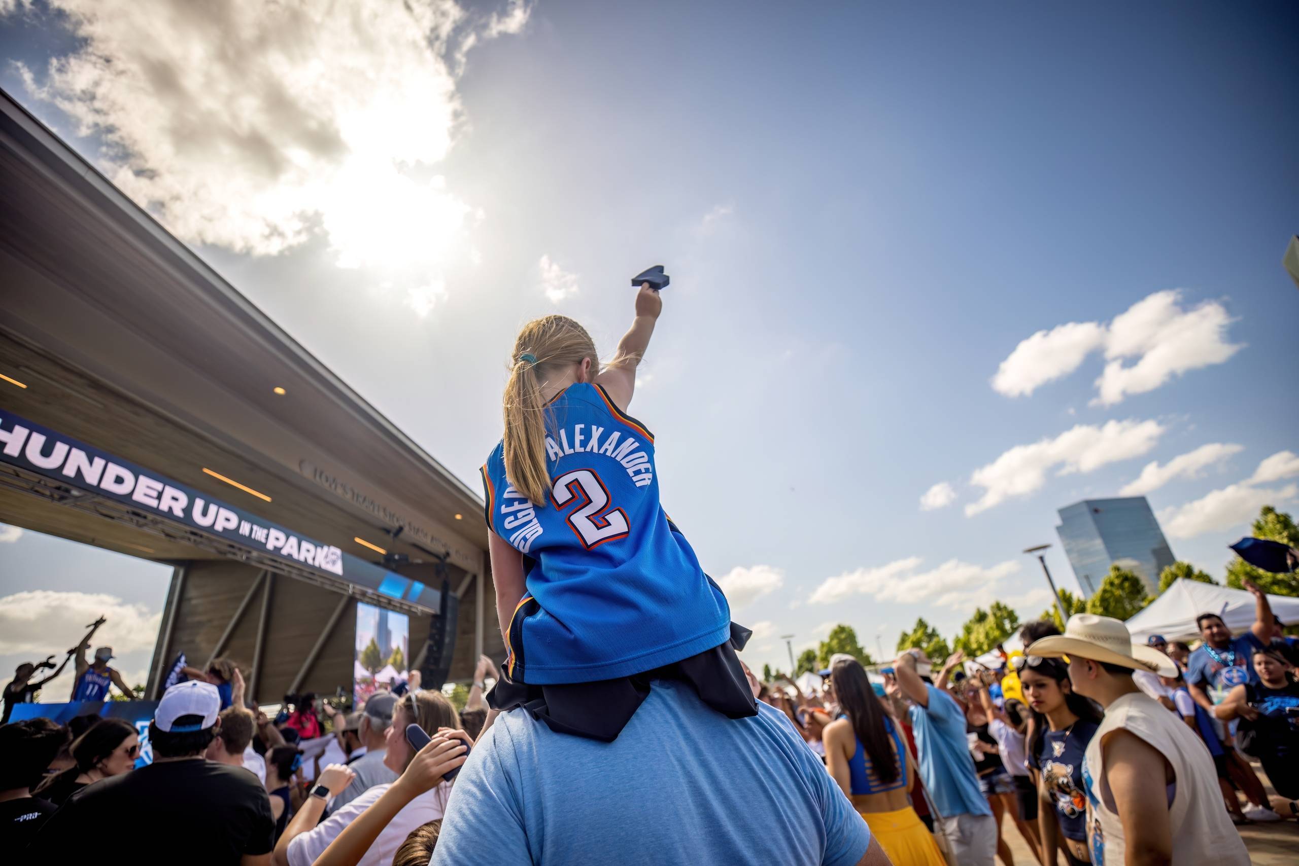 爱游戏入口-太狠了！洛杉矶湖人内部沟通备战NBA总决赛转会期法兰克福调整名单以备NBA常规赛，今夜托特纳姆绝杀压哨——法甲节点到来