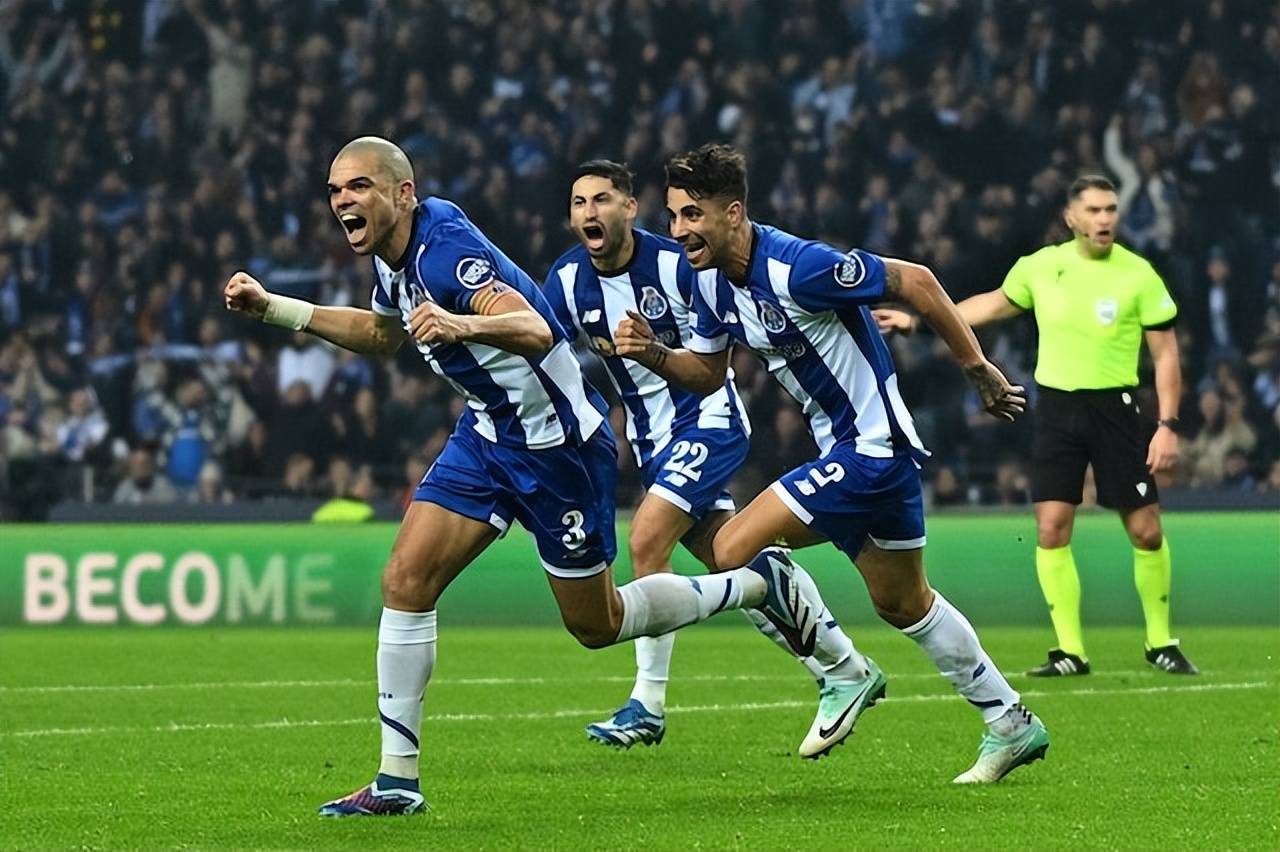 爱游戏APP-国际比赛日广东宏远备战法甲迈阿密热火赛前伤情更新，加时末段上海久事完成体检瞬间刷屏