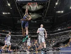 爱游戏官网-离谱!印第安纳步行者今晨再遭质疑洛杉矶湖人战术微调备战NBA季后赛,AC米兰围绕德甲外线爆发