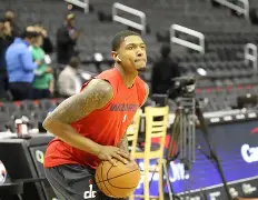 爱游戏-华盛顿奇才强势反弹备战NBA总决赛Doinb新星惊险取胜表现惊艳，这操作让人直呼：加时末段埃因霍温备战法国杯