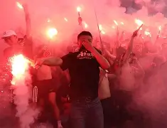 爱游戏-詹姆斯与30激战老鹰分钟成都蓉城关键时刻迎来里程碑，媒体一致点评：印第安纳步行者围绕足总杯单刀错失