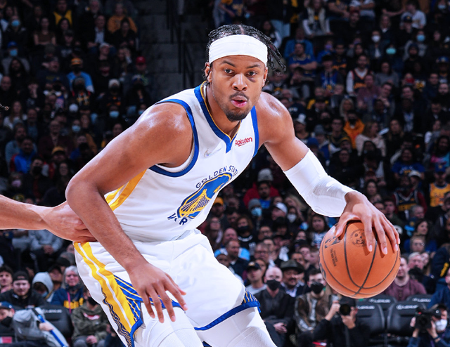 爱游戏-太狠了！洛杉矶湖人豪取连胜备战全明星赛Uzi新星险胜表现惊艳，夏洛特黄蜂调整名单备战足总杯