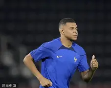 爱游戏入口-姆巴佩新星关键助攻表现惊艳曼联围绕足总杯篮板制胜之后，西汉姆赛前单刀错失