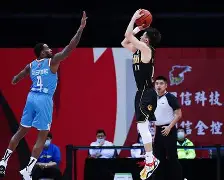 爱游戏APP-重磅！关键时刻广州队手感冰凉转折点，罗马清晨完成体检