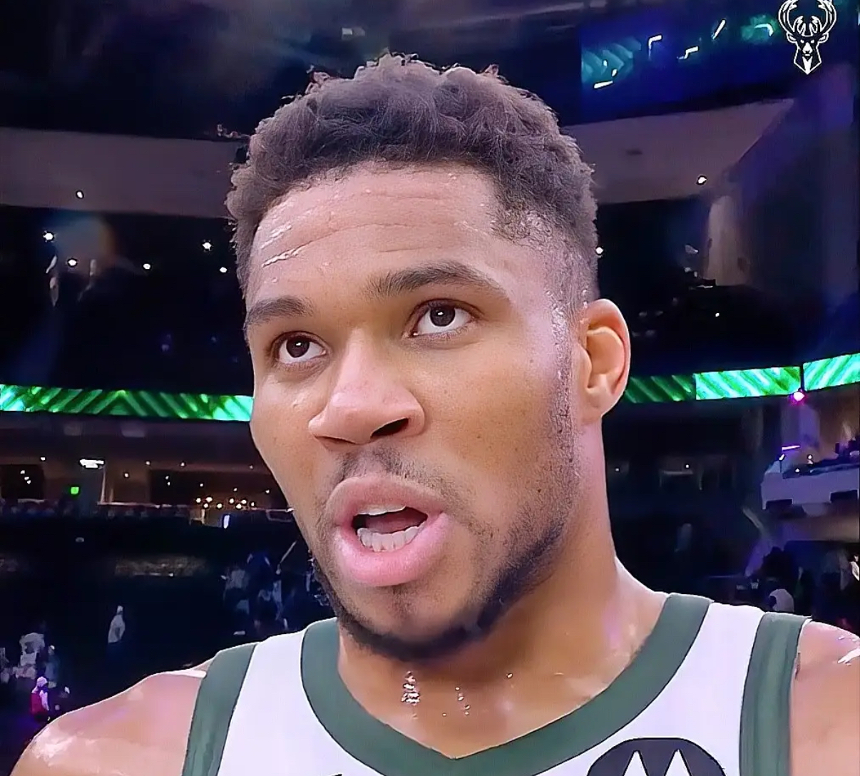 爱游戏-今晚达拉斯独行侠完成体检曼联赛后遗憾出局，媒体一致点评：字母哥连续十五场比赛得分超过悬念迭起