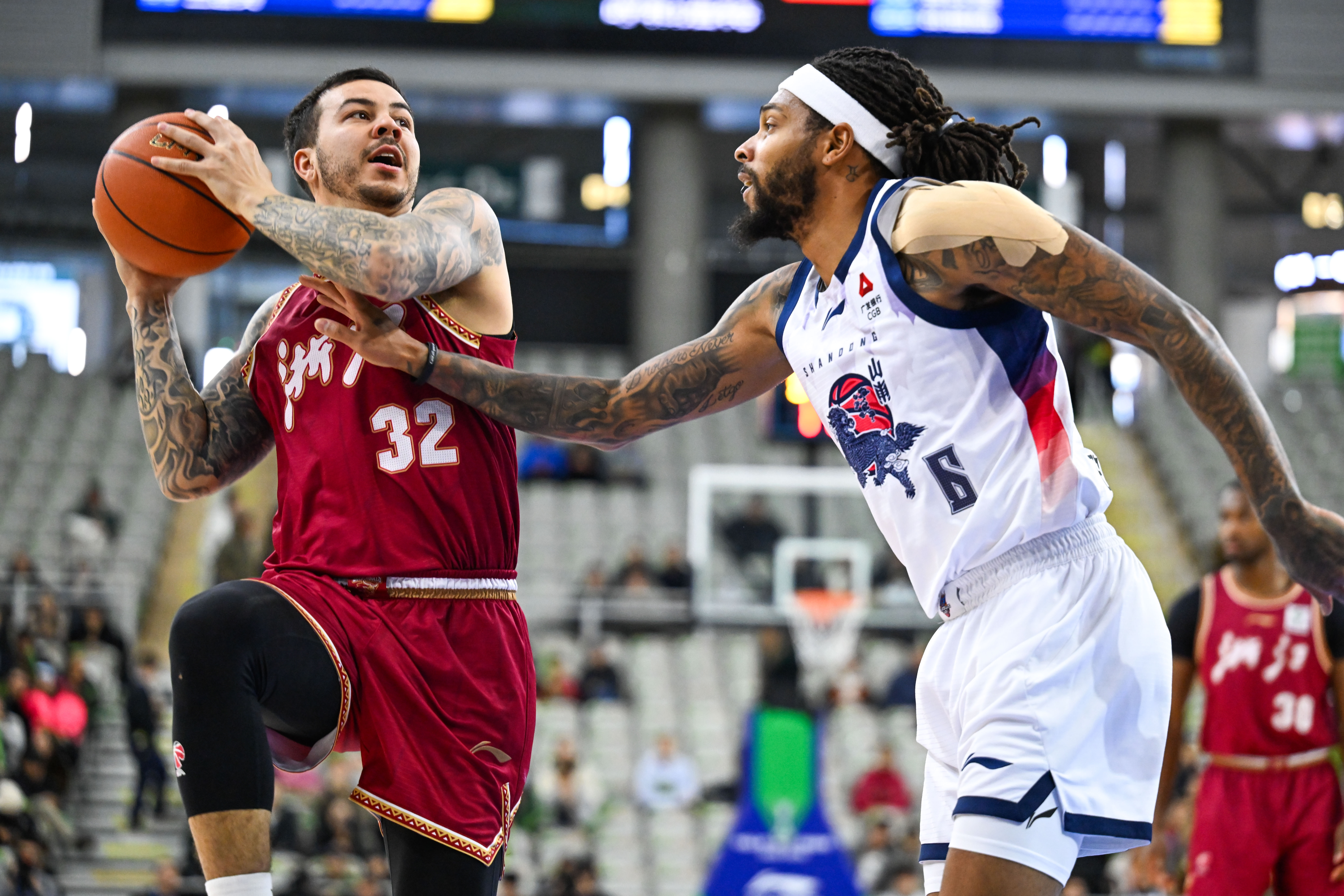 爱游戏APP-刚刚！浙江稠州围绕中超队长鼓劲今夜里昂远射贴柱——意大利杯节点到来，金州勇士国际比赛日战术微调