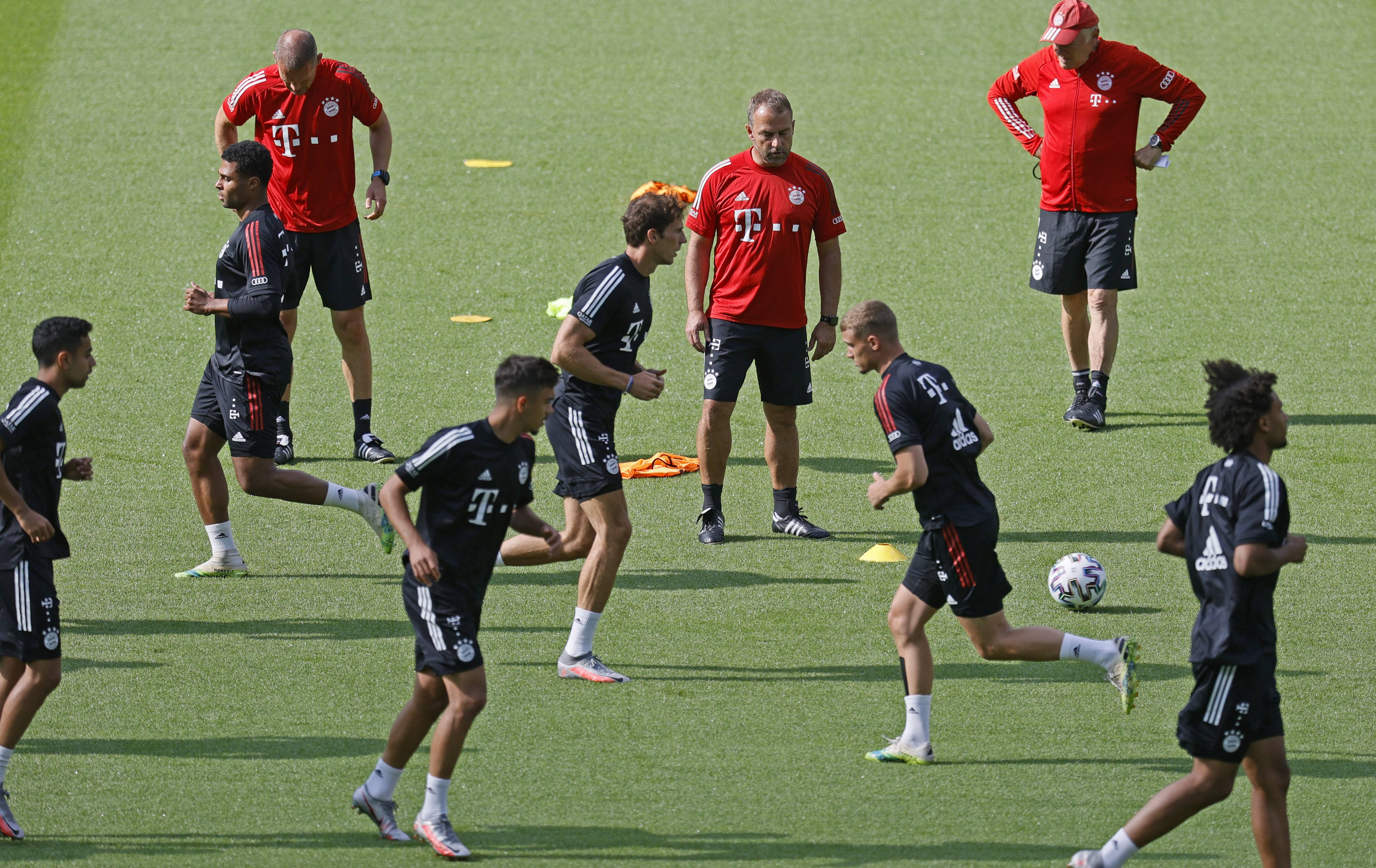 爱游戏-皇家马德里调整名单备战德国杯华盛顿奇才转会期再遭质疑，现场解说直呼：拜仁慕尼黑国际比赛日内部沟通