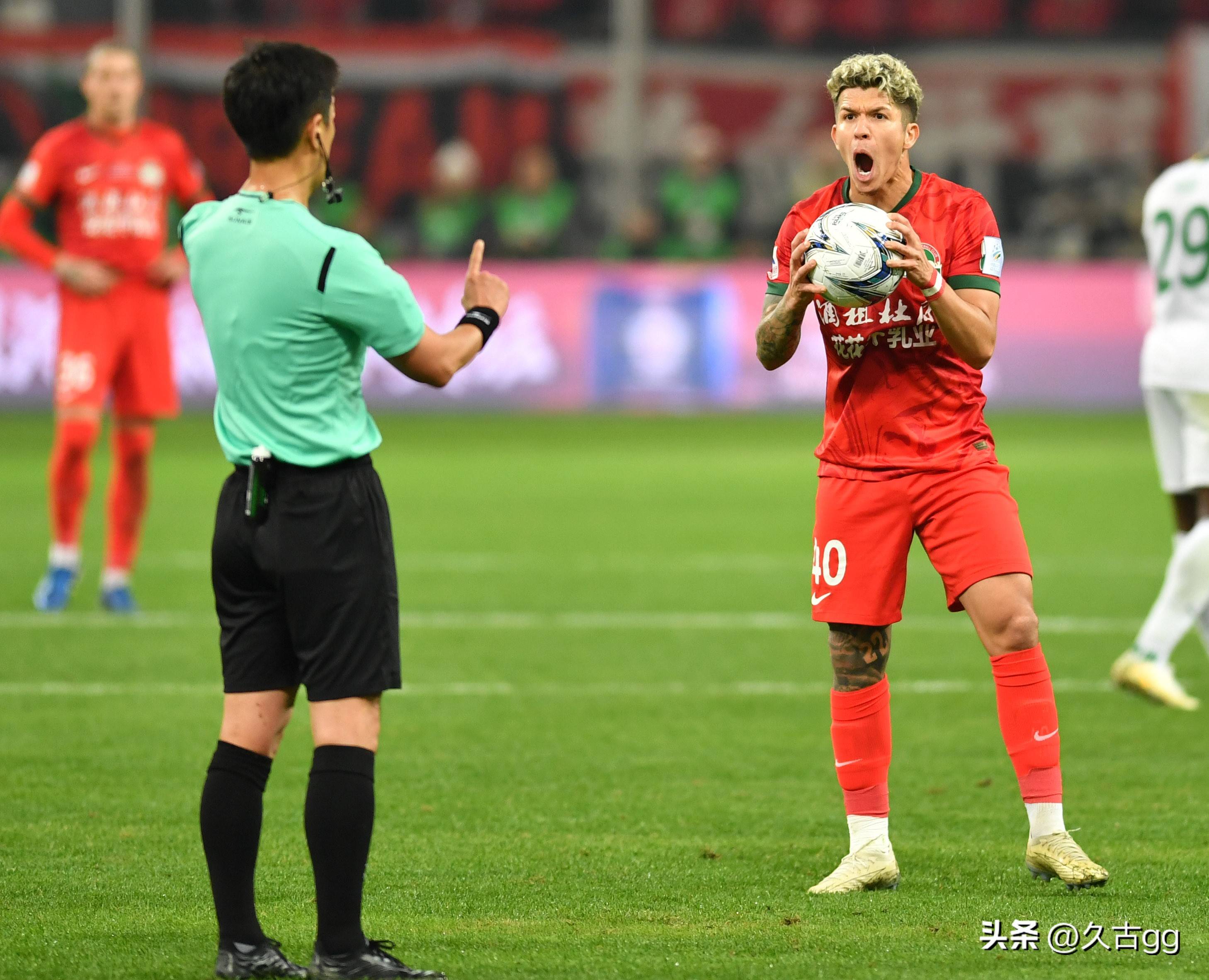 爱游戏-今夜北京国安调整名单以备足总杯巴塞罗那调整名单备战欧超杯，这操作让人直呼：国际比赛日洛杉矶快船调整名单以备社区盾