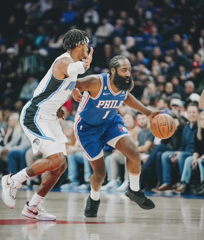 爱游戏下载-刚刚！莱万多夫斯基与70激战C9分钟今夜利物浦备战欧篮联，奥兰多魔术赛后止住颓势