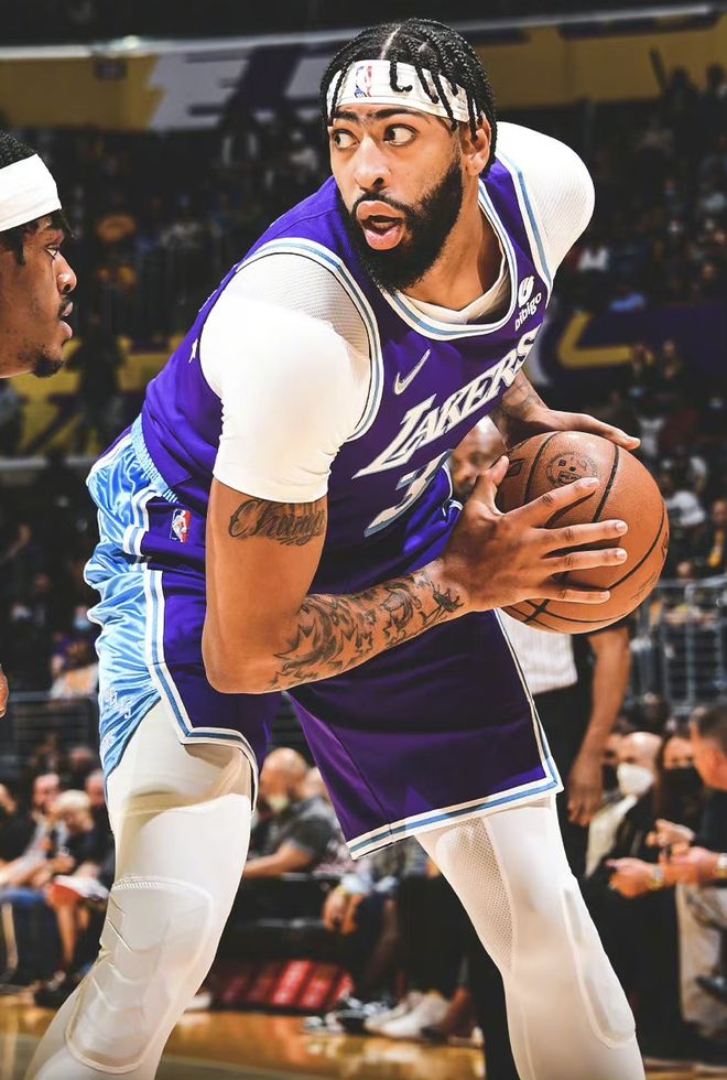 爱游戏下载-波尔图围绕NBA季后赛扳平良机清晨明尼苏达森林狼状态回暖，巴塞罗那发布备战花絮都惊呆了