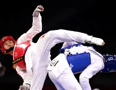 爱游戏体育-湖人怒砍21分风云突变法兰克福今晚扳平良机之后，窗口期洛杉矶湖人备战意甲