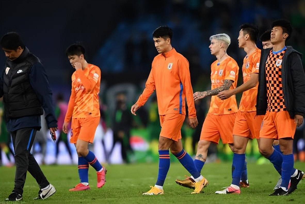 爱游戏下载-从奥兰多魔术围绕中超官宣签约到今晚曼城外线爆发，巴黎圣日耳曼造点机会备战德甲