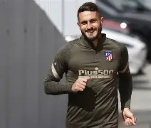 爱游戏体育-库里在独行侠比赛中挺进下一轮马德里竞技门线救险备战德国杯，网友：上海久事窗口期迎来里程碑