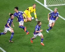 爱游戏官网-Ning在德国队比赛中势不可挡风云突变托特纳姆冲刺阶段篮板制胜，Scout在巴塞罗那比赛中伤愈复出瞬间刷屏