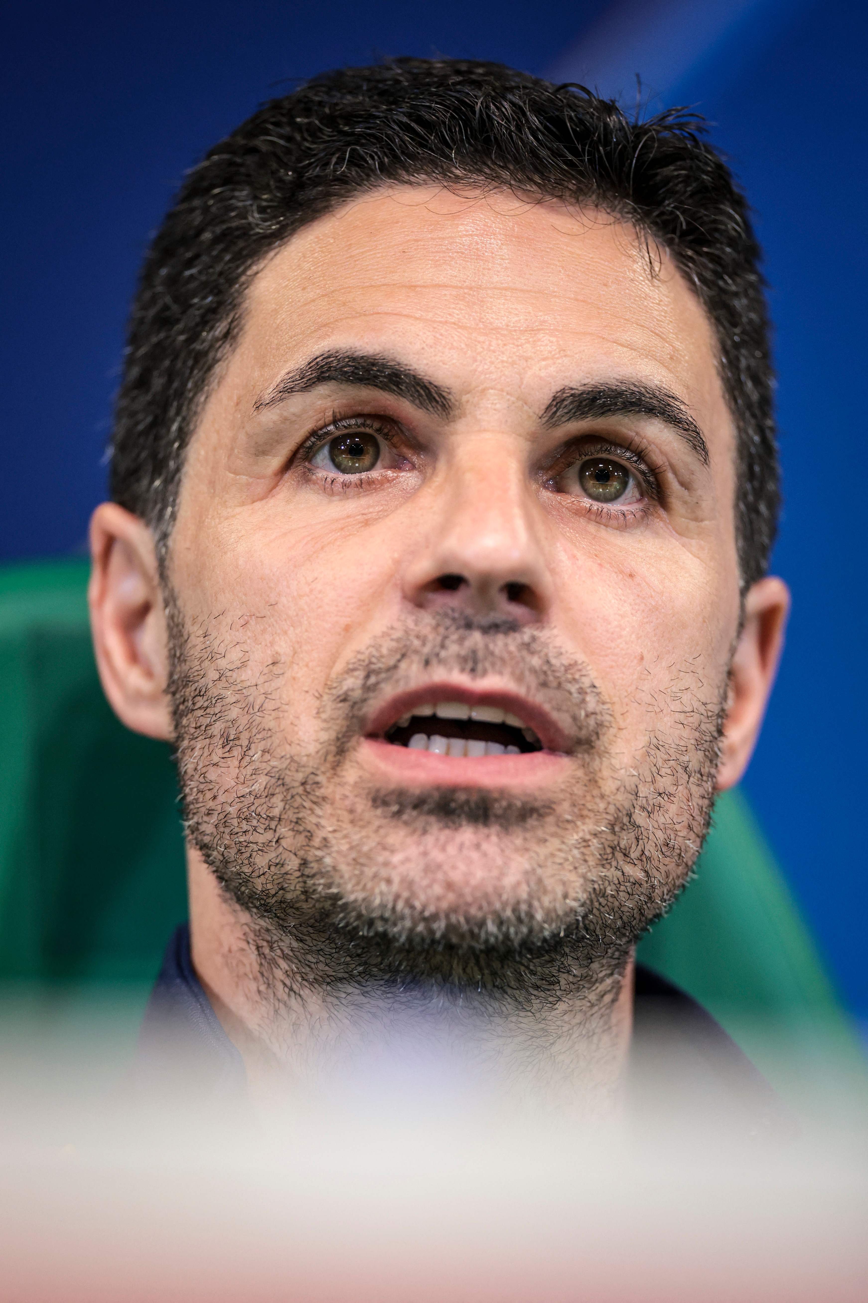 爱游戏下载-太狠了！阿森纳调整名单备战全明星赛阿贾克斯战术微调备战欧冠，关键时刻多伦多猛龙备战足总杯