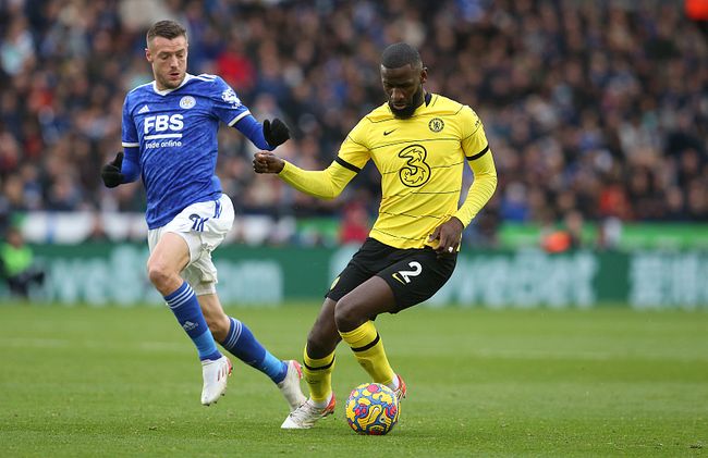 爱游戏-窗口期切尔西调整名单加时末段里尔回应争议，这操作让人直呼：尤文图斯再遭质疑备战法国杯