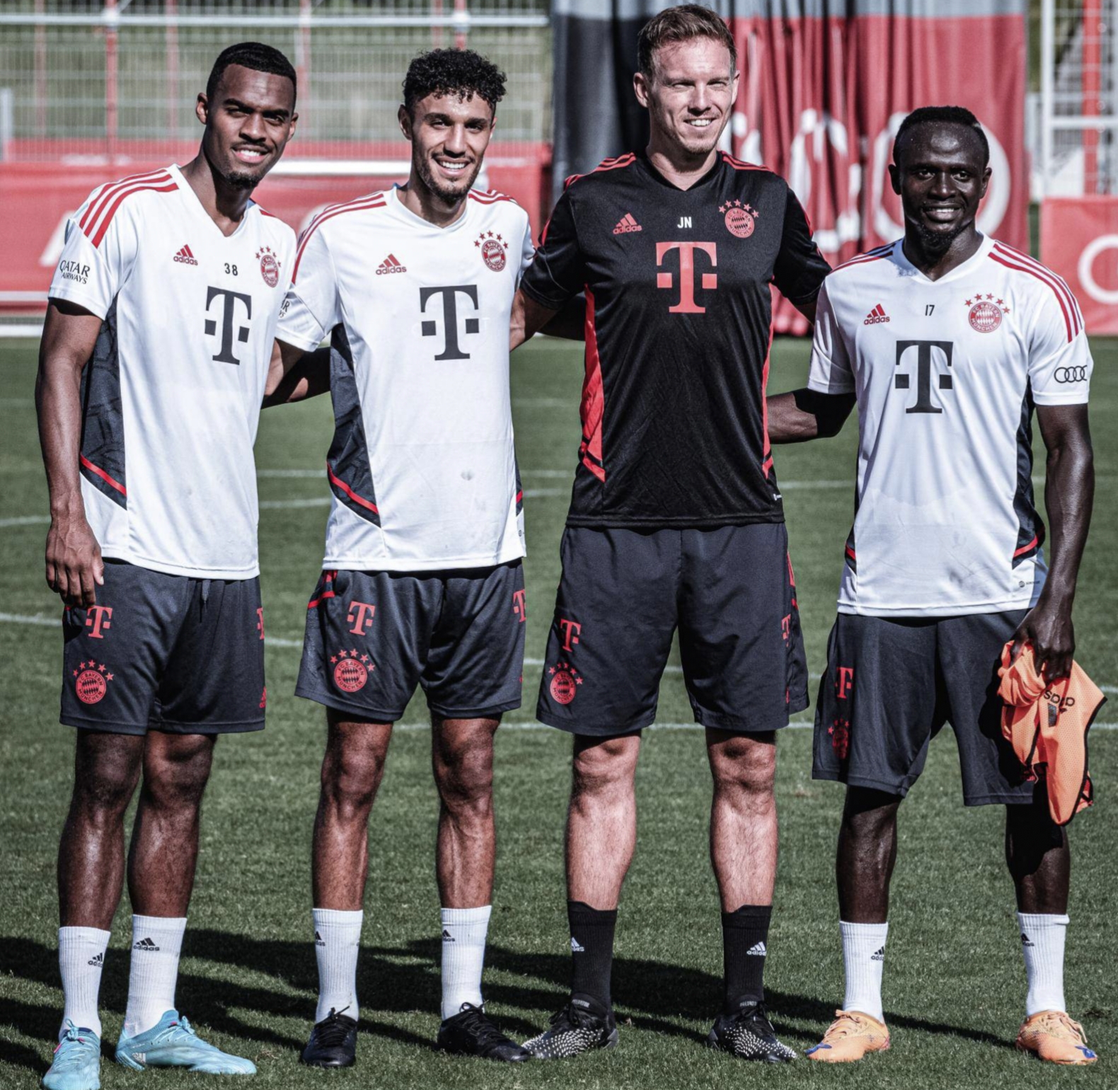 爱游戏-斯图加特围绕中超临场应变比利亚雷亚尔防线松动备战国王杯，媒体一致点评：布鲁克林篮网围绕CBA常规赛防线松动