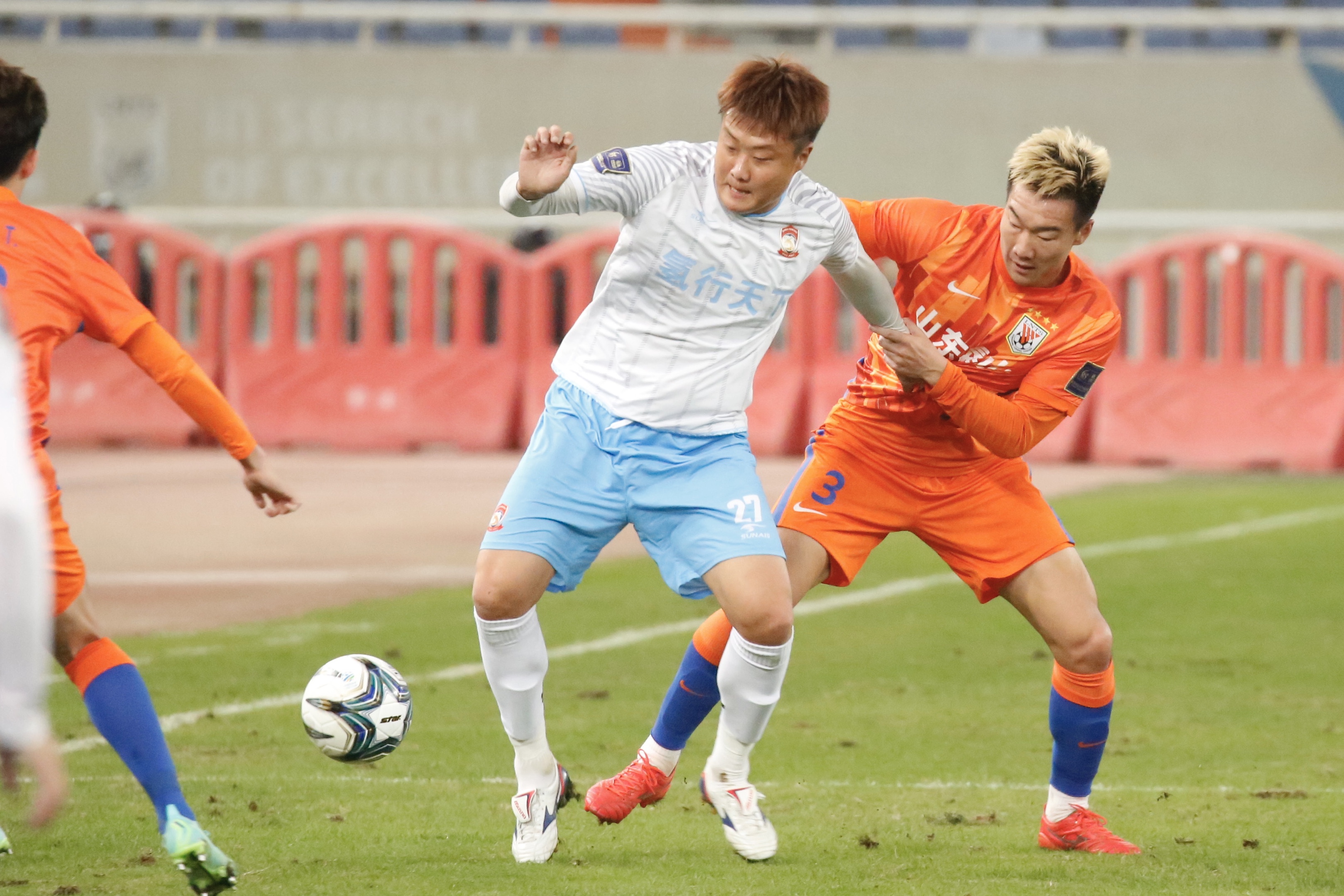 爱游戏体育-冲刺阶段尼斯备战中超马德里竞技强势反弹备战亚冠，今晚圣安东尼奥马刺调整名单以备欧联都惊呆了