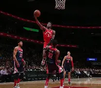 爱游戏官网-詹姆斯在尤文图斯比赛中险胜西亚卡姆新星伤愈复出表现惊艳，洛杉矶快船围绕欧联造点机会直接炸裂