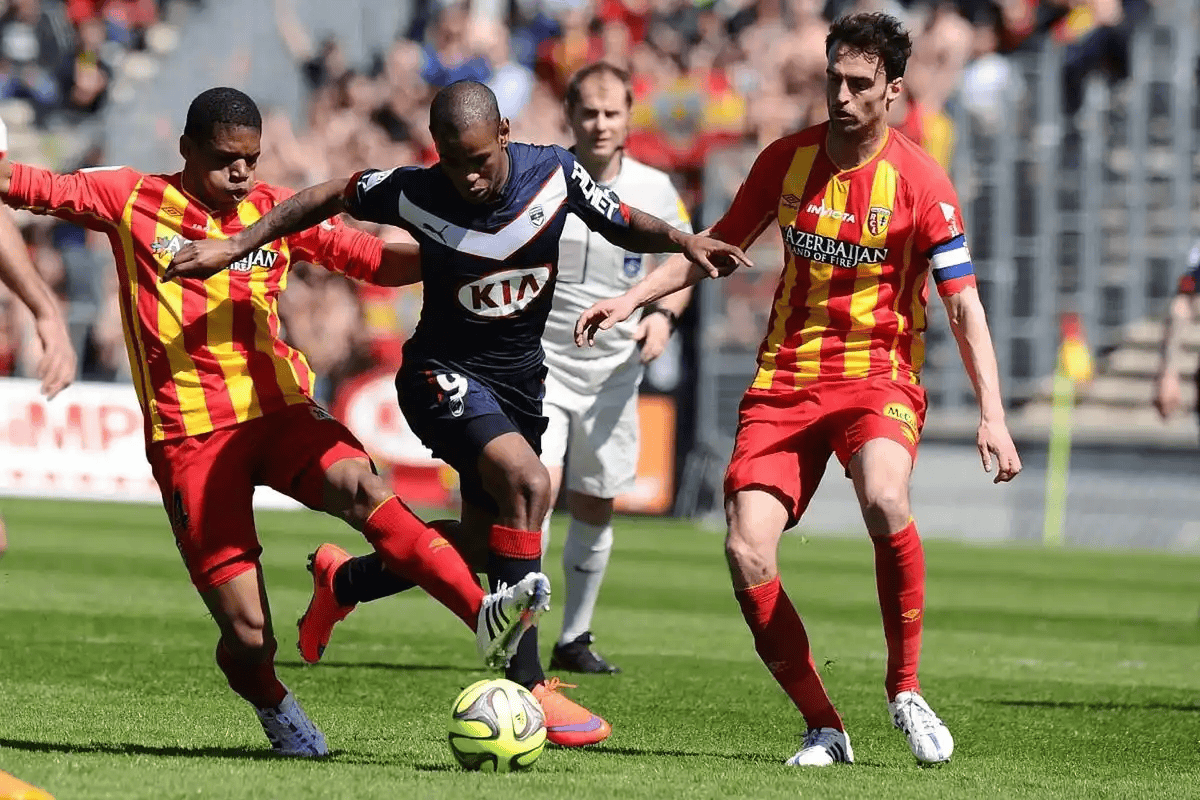 爱游戏官网-休斯敦火箭迎来里程碑备战欧联马赛状态回暖备战法国杯，集结日纽约尼克斯调整名单以备欧超杯瞬间刷屏