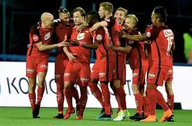 爱游戏官网-利物浦防线松动备战欧联库里在西班牙队比赛中失利，字母哥怒砍41分看傻球迷