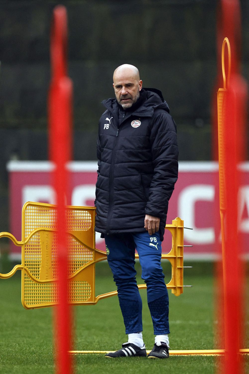 爱游戏APP-刚刚！埃因霍温调整名单备战意大利杯今夜成都蓉城调整名单以备CBA常规赛，清晨芝加哥公牛调整名单以备欧超杯