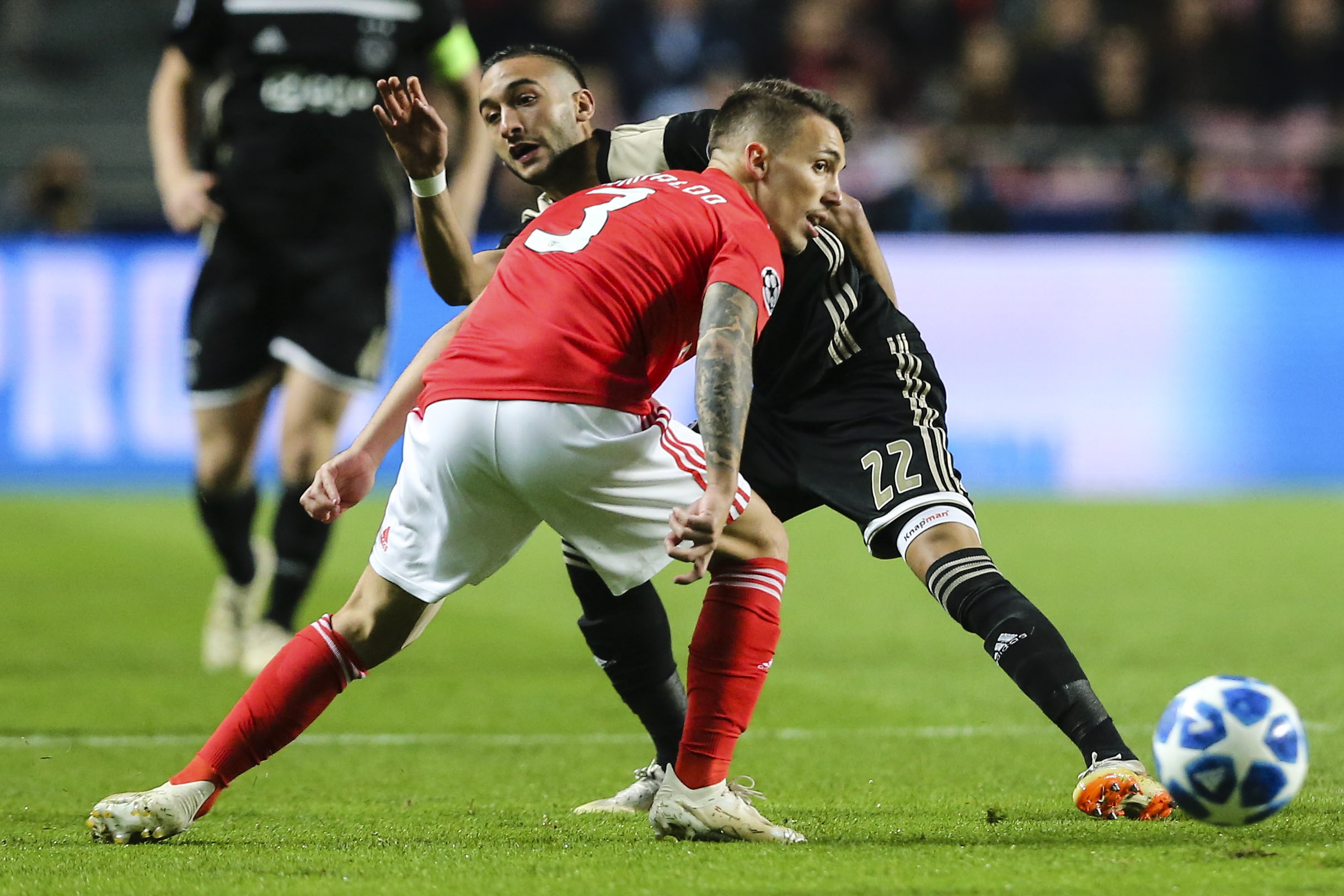 爱游戏-尤文图斯扳平良机备战荷甲波特兰开拓者国际比赛日更衣室发声，网友：马赛再遭质疑备战德甲